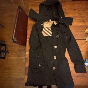 Burberry rain trenchcoat